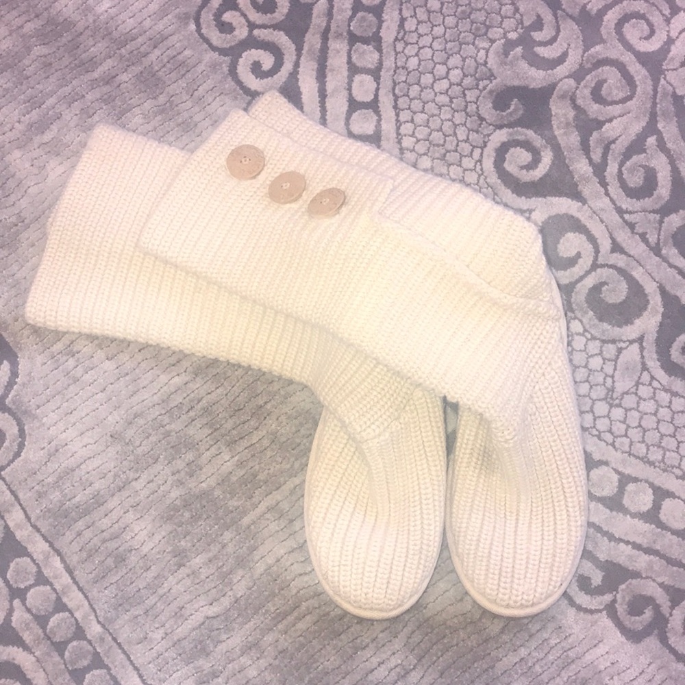 Ugg sweater boots